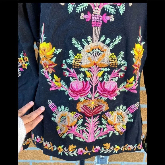 Hopeless Romantic Natalya Embroidered Jacket - Picture 4 of 12